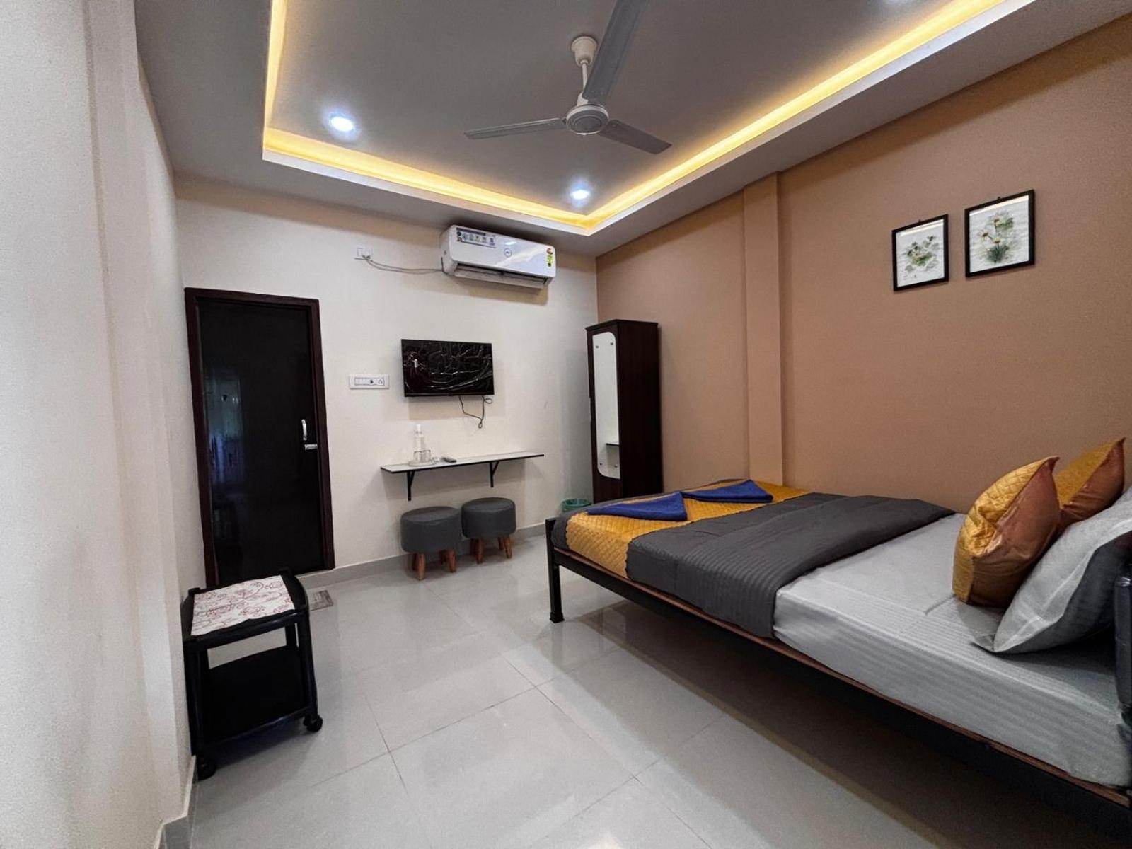 The Gulmohar Inn Guwahati Zewnętrze zdjęcie